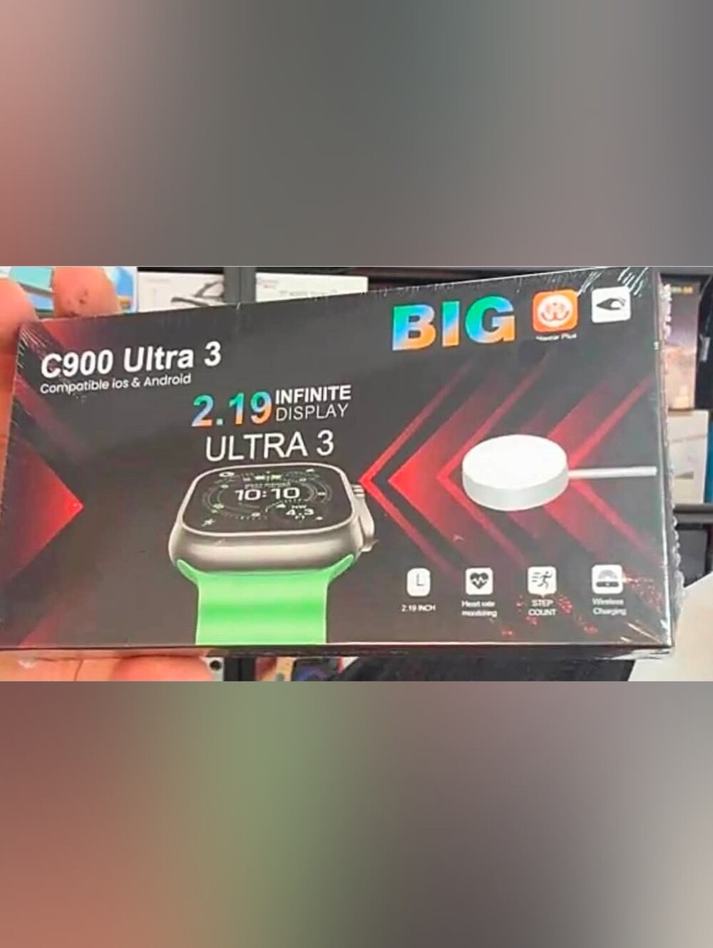 Ultra 3 Smartwatch with Green Band